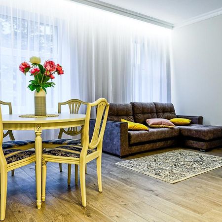 Superb Apartment In City Centre Riga Exterior foto